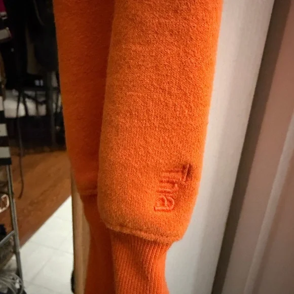 Aritzia TNA Cozy AF Orange Cropped Sweatshirt *** - Picture 4 of 4